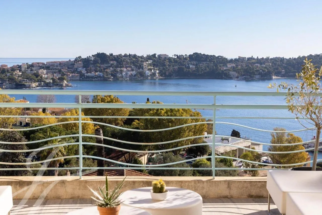 Luxury Top Floor Sea View Apartment In Villefranche Sur Mer  Villefranche-sur-Mer