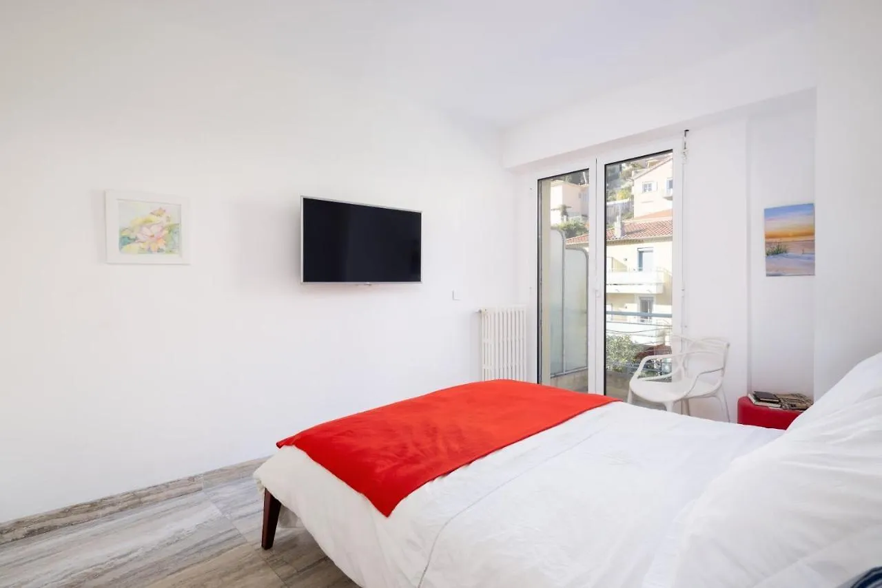 Luxury Top Floor Sea View Apartment In Villefranche Sur Mer 0*, Villefranche-sur-Mer