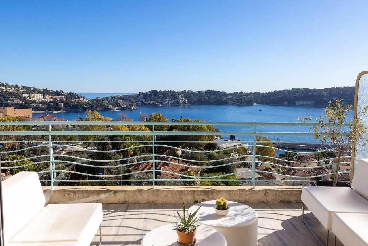 Luxury Top Floor Sea View Apartment In Villefranche Sur Mer